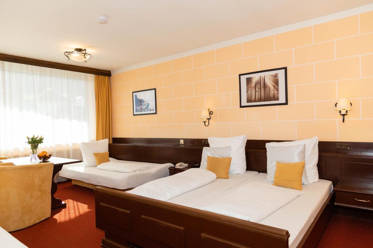 Hotel Berghof Graml Hallwang Room photo